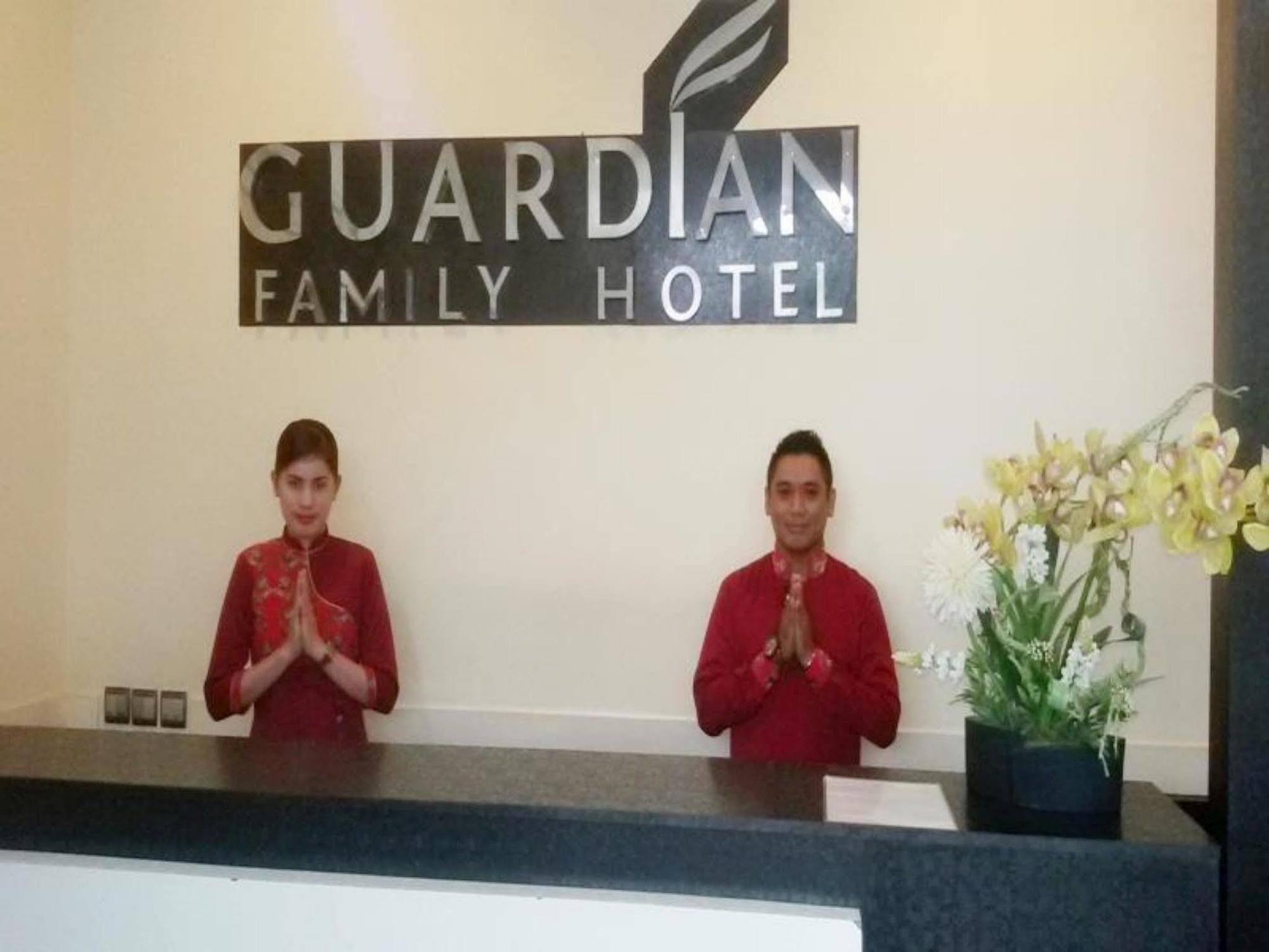 Guardian Family Hotel Sorong Esterno foto
